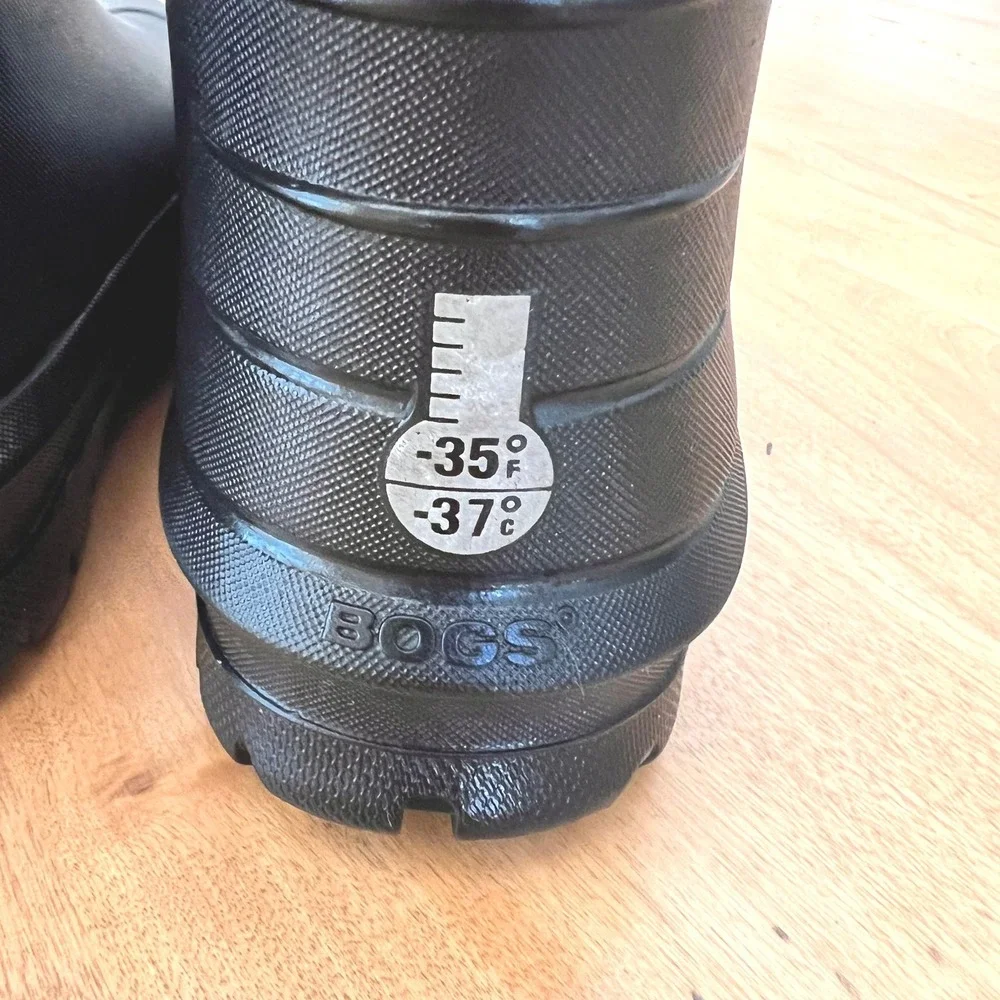 Bogs Kids Neo-Classic Geo Waterproof Winter Boots Black Multi Color Size 9 Kids